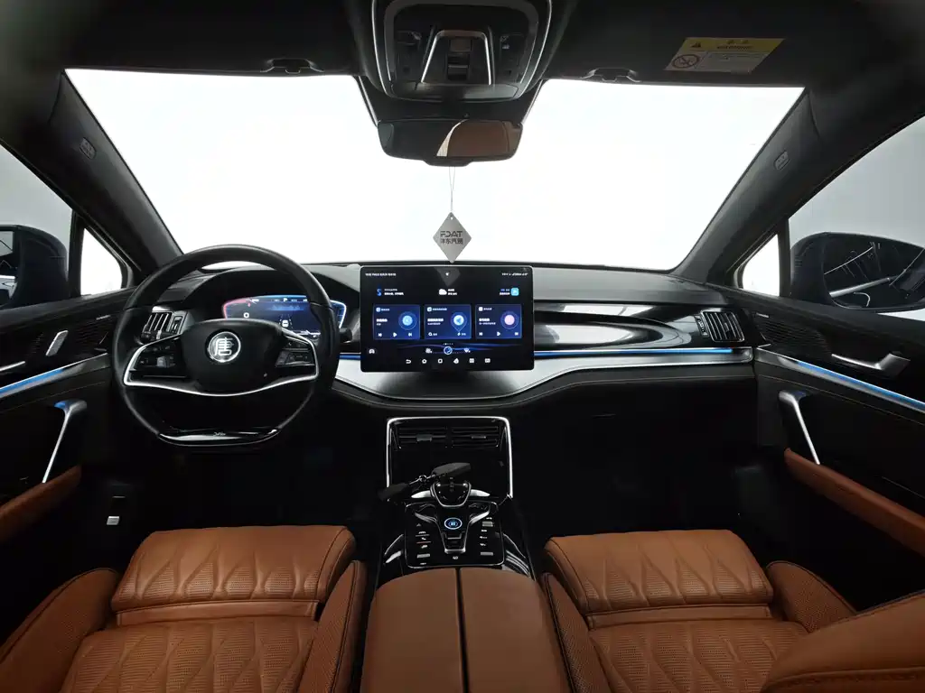 BYD Tang New Energy — миниатюра 17
