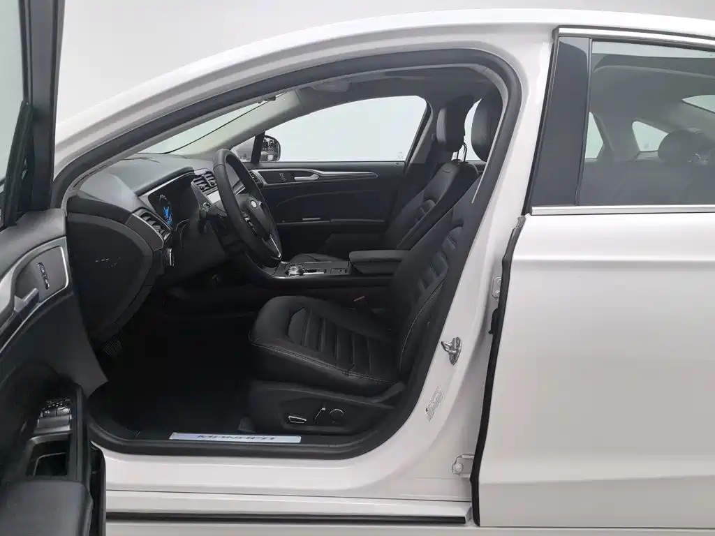 Ford Mondeo — миниатюра 10