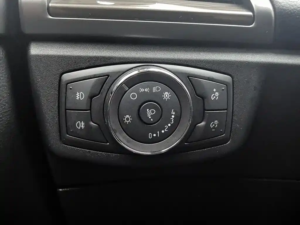 Ford Mondeo — миниатюра 21