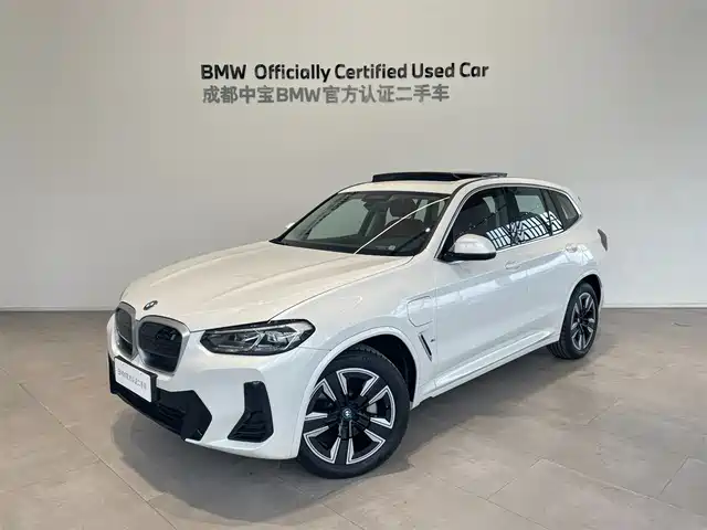 BMW  IX3 2025