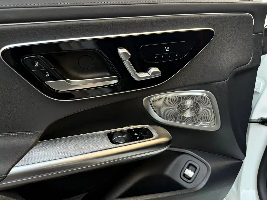 Mercedes-Benz CLE — миниатюра 10