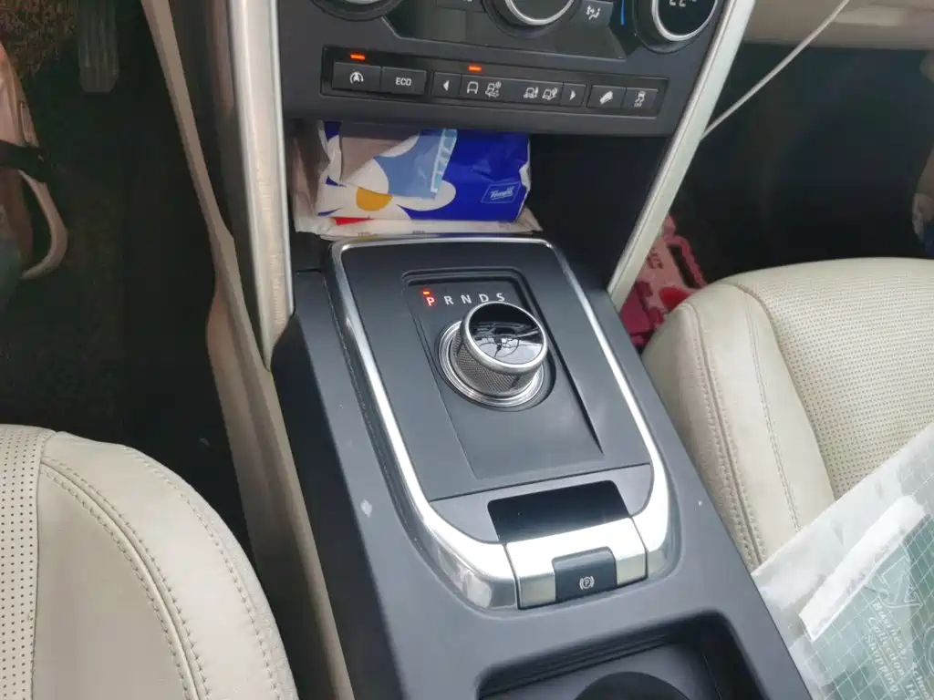 Land Rover Discovery Sport — миниатюра 10
