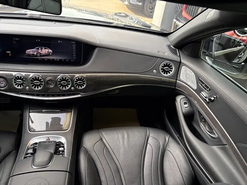 Mercedes-Benz S-Class AMG - фото 15