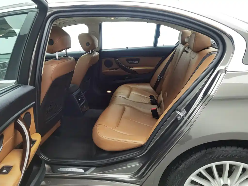 BMW 3 Series — миниатюра 15