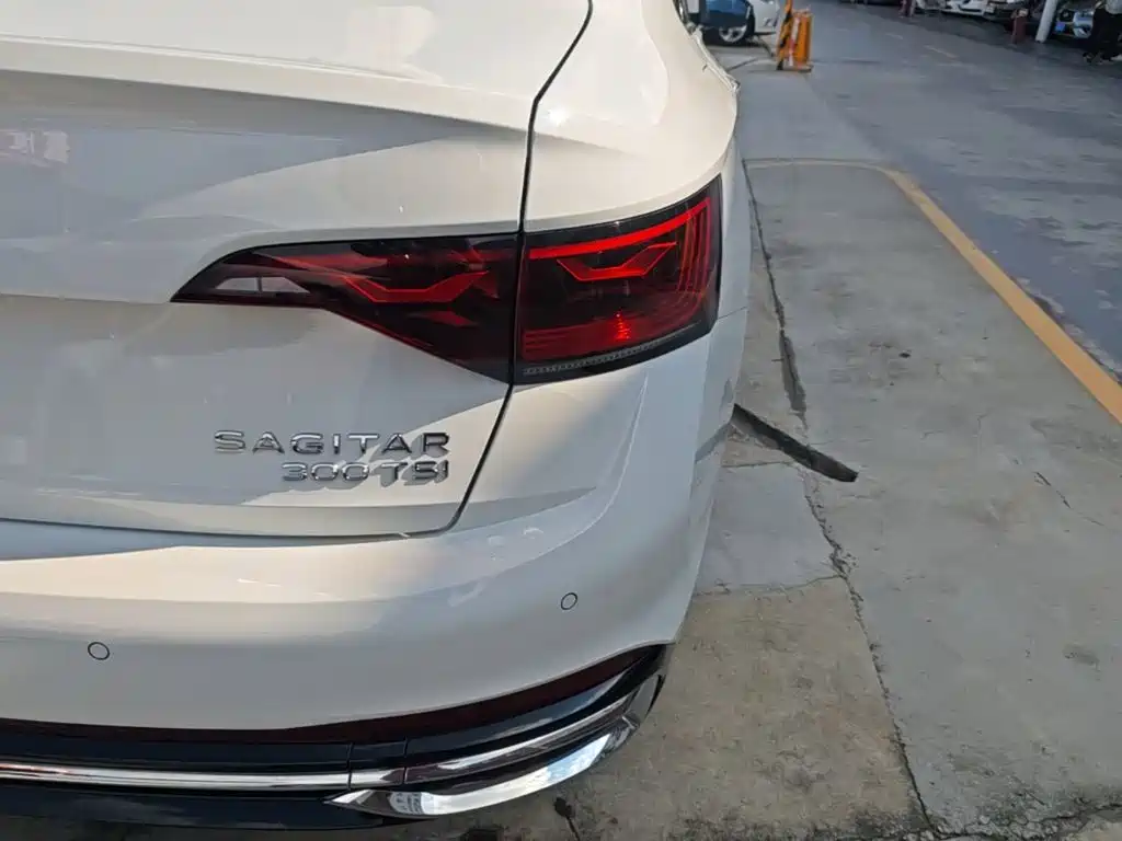 Volkswagen Sagitar — миниатюра 8