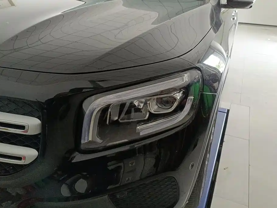 Mercedes-Benz GLB — миниатюра 5