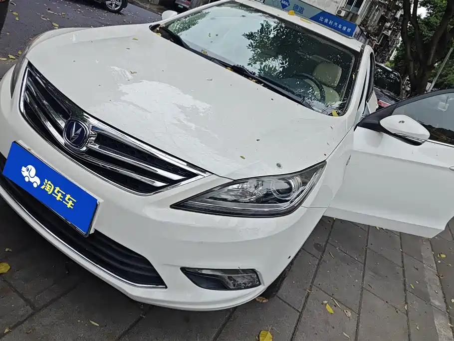 Купить Changan Eado