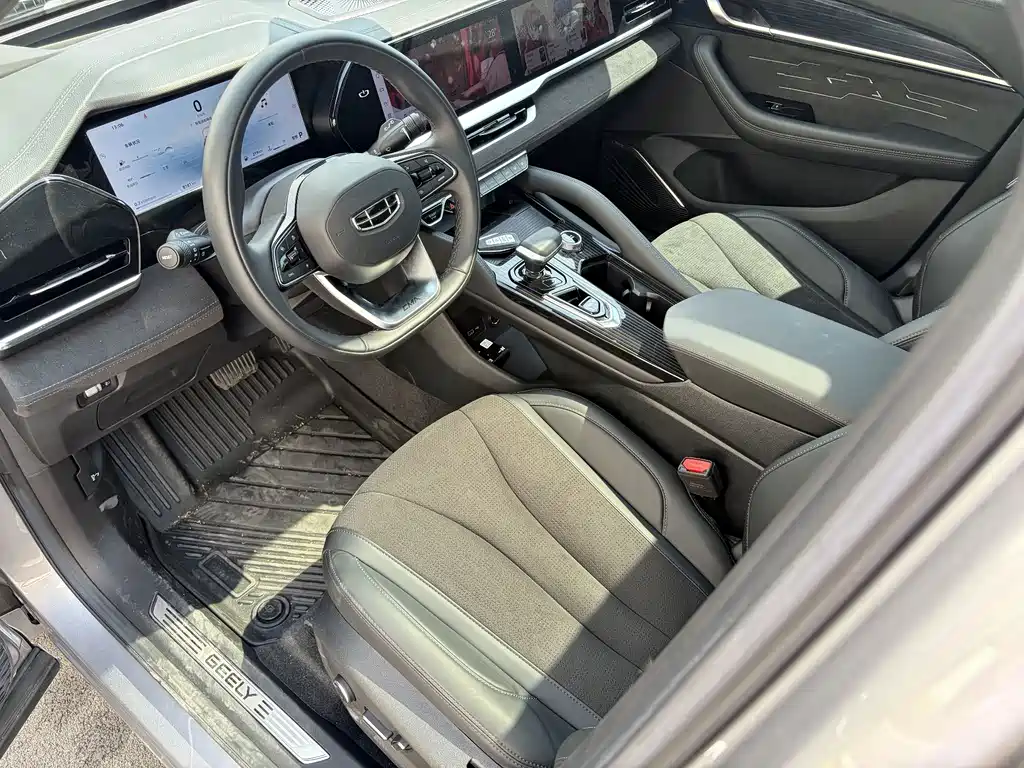 Geely Xingyue L — миниатюра 2