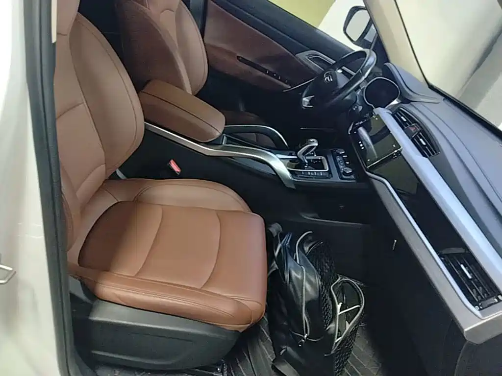 Geely Boyue — миниатюра 25