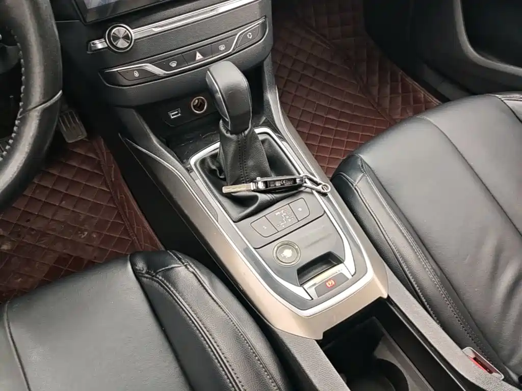 Peugeot 408 — миниатюра 14