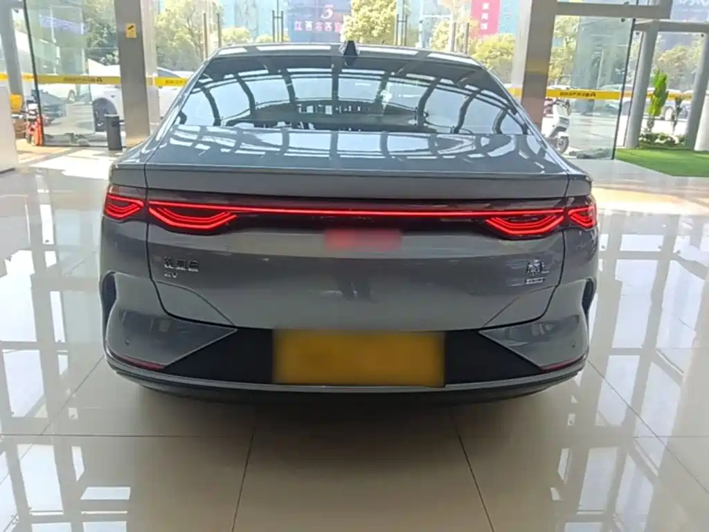 BYD Qin L — миниатюра 6
