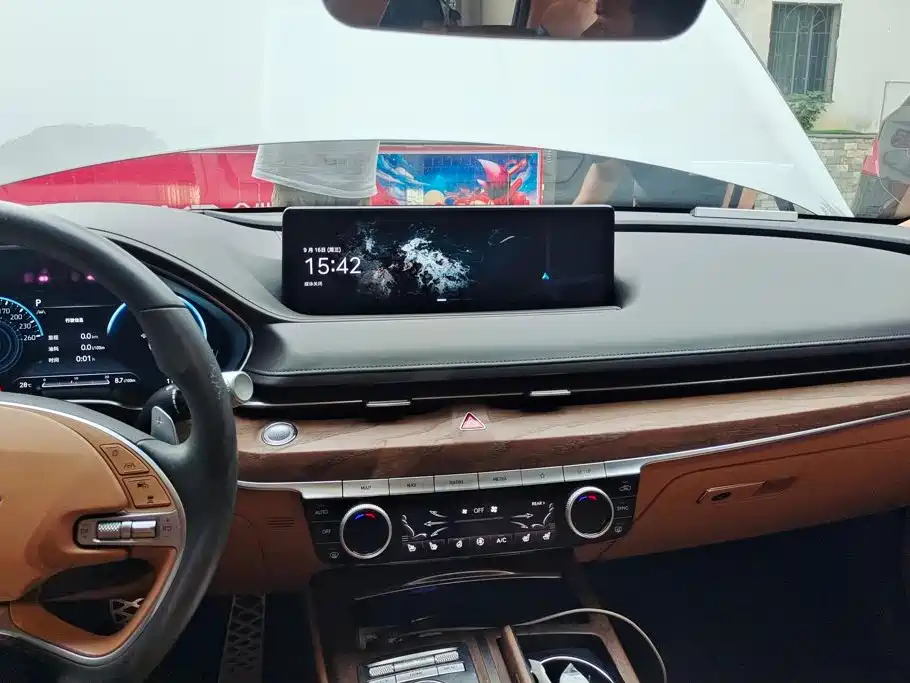 Genesis G80 — миниатюра 13