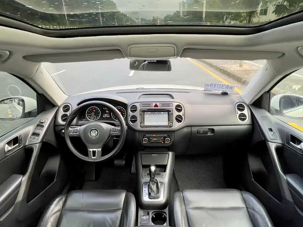 Volkswagen Tiguan 2012 1.8TSI AT