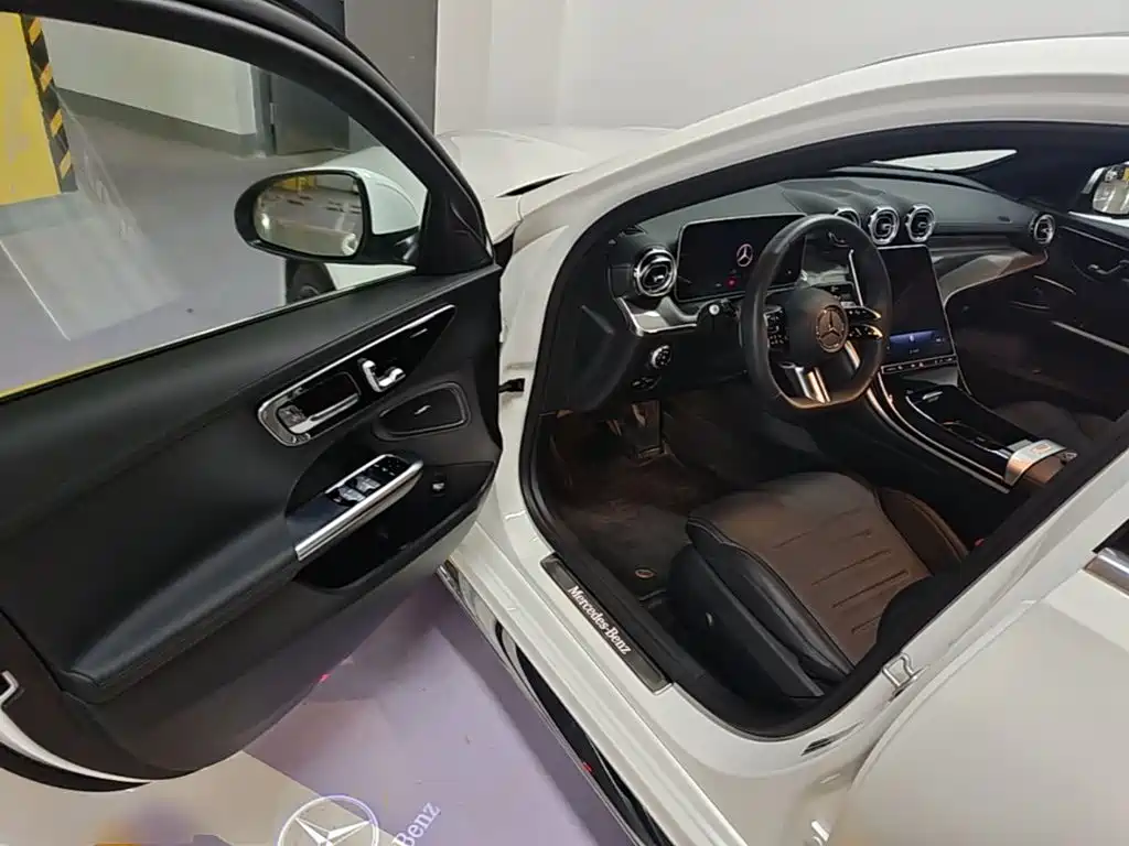 Mercedes-Benz C-Class — миниатюра 16