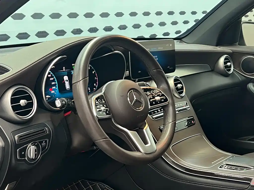 Mercedes-Benz GLC — миниатюра 6