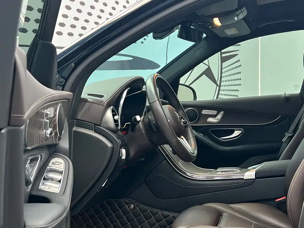 Mercedes-Benz GLC — миниатюра 7