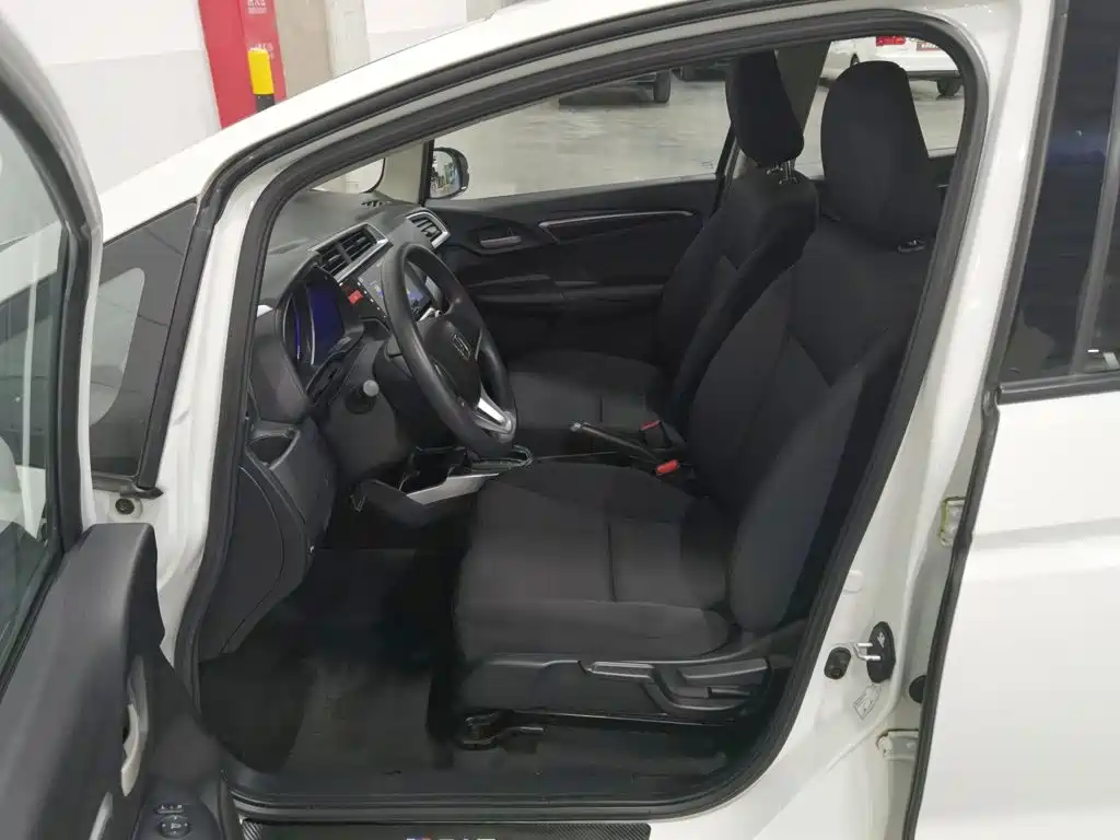 Honda Fit — миниатюра 10