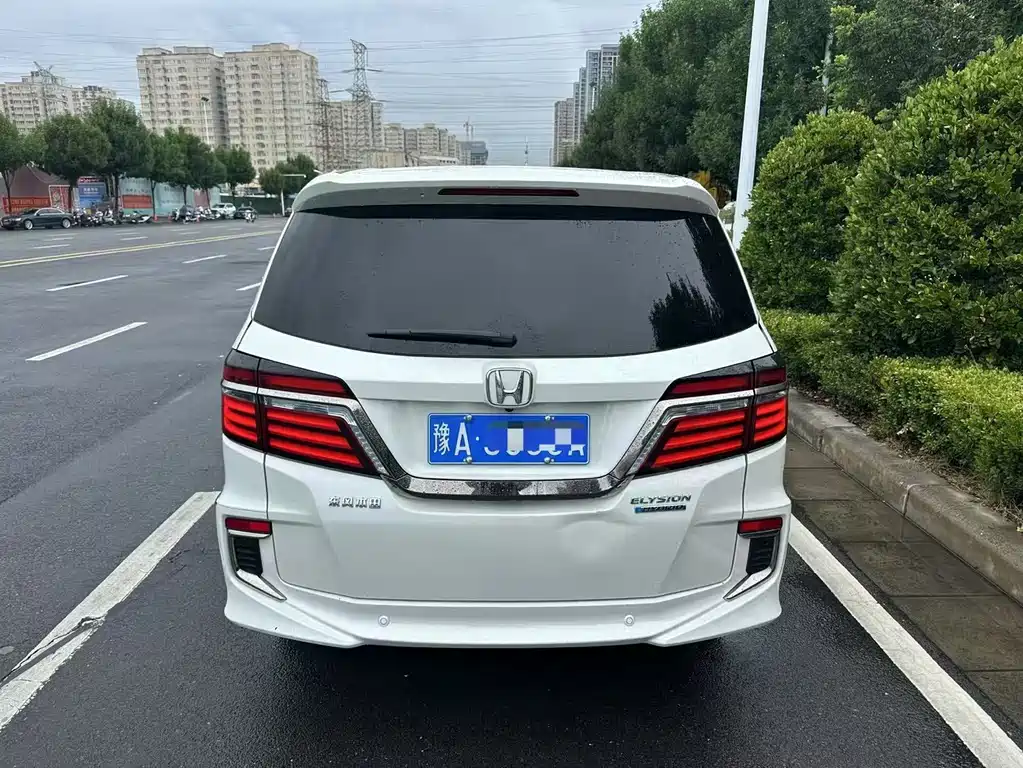 Honda Elysion — миниатюра 8