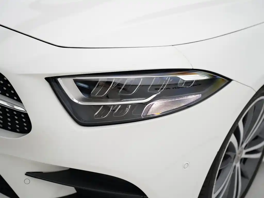 Mercedes-Benz CLS — миниатюра 21