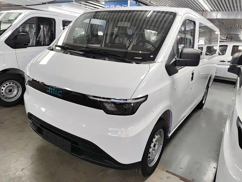 JMC E-Fushun — миниатюра 2