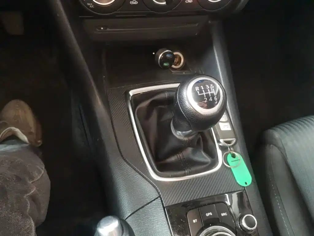 Mazda 3 Axela — миниатюра 10