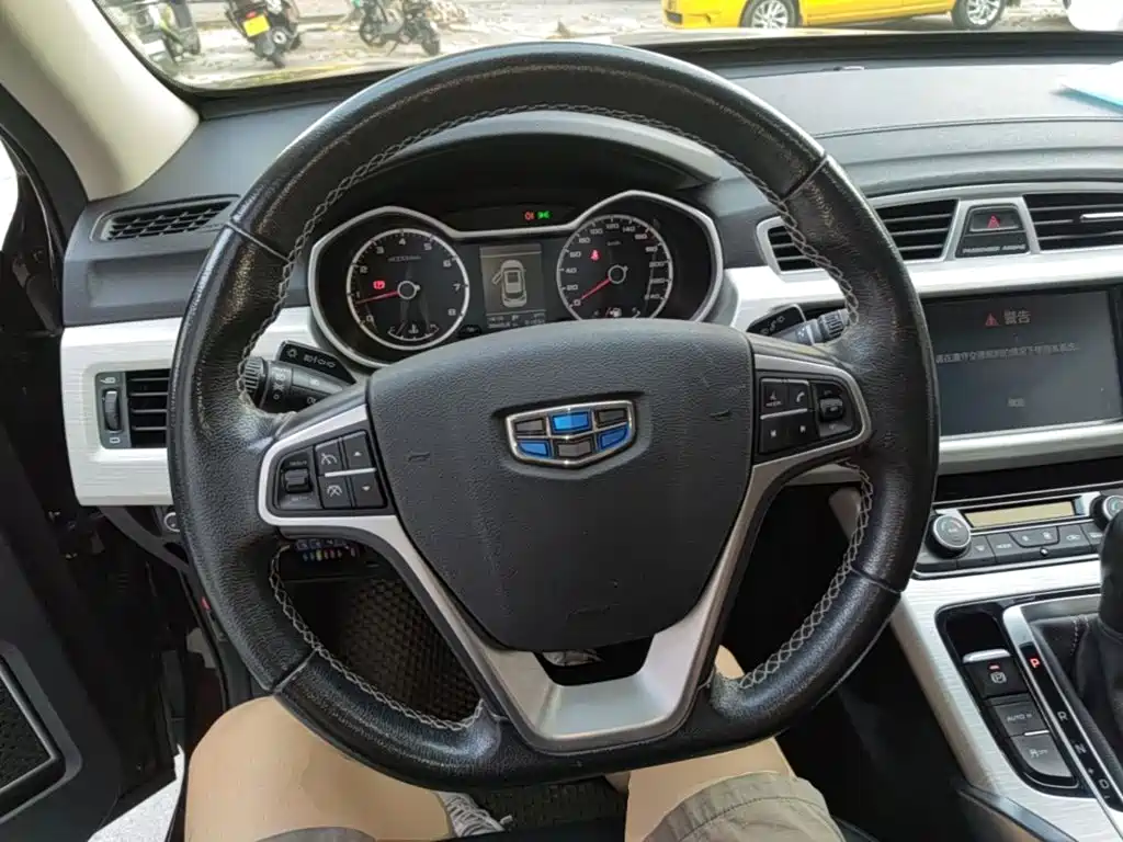 Geely Boyue — миниатюра 11
