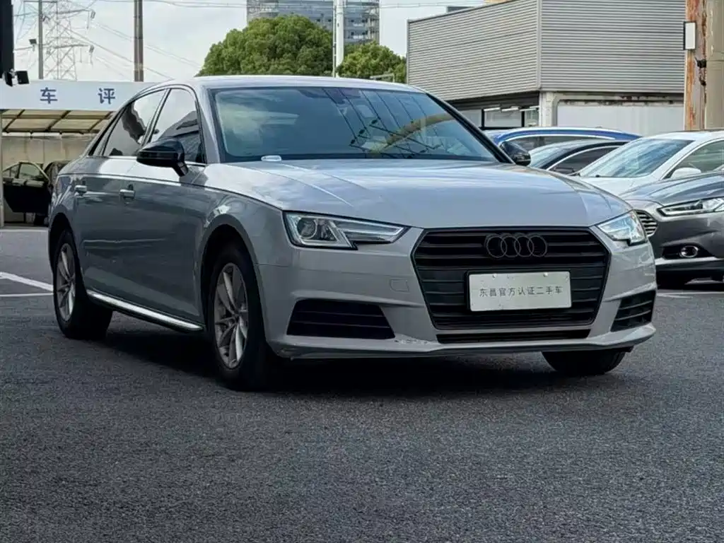 Audi A4L 2017 40 TFSI