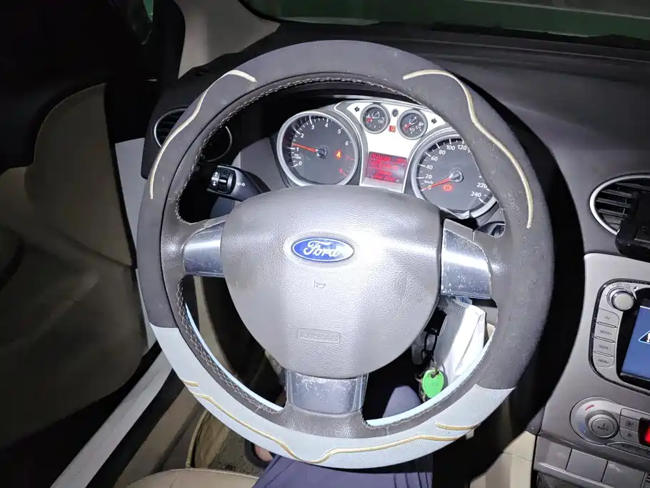 Ford Focus — миниатюра 15