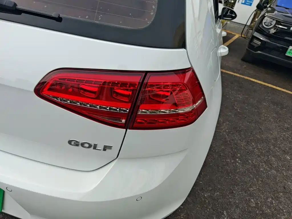 Volkswagen Golf — миниатюра 8