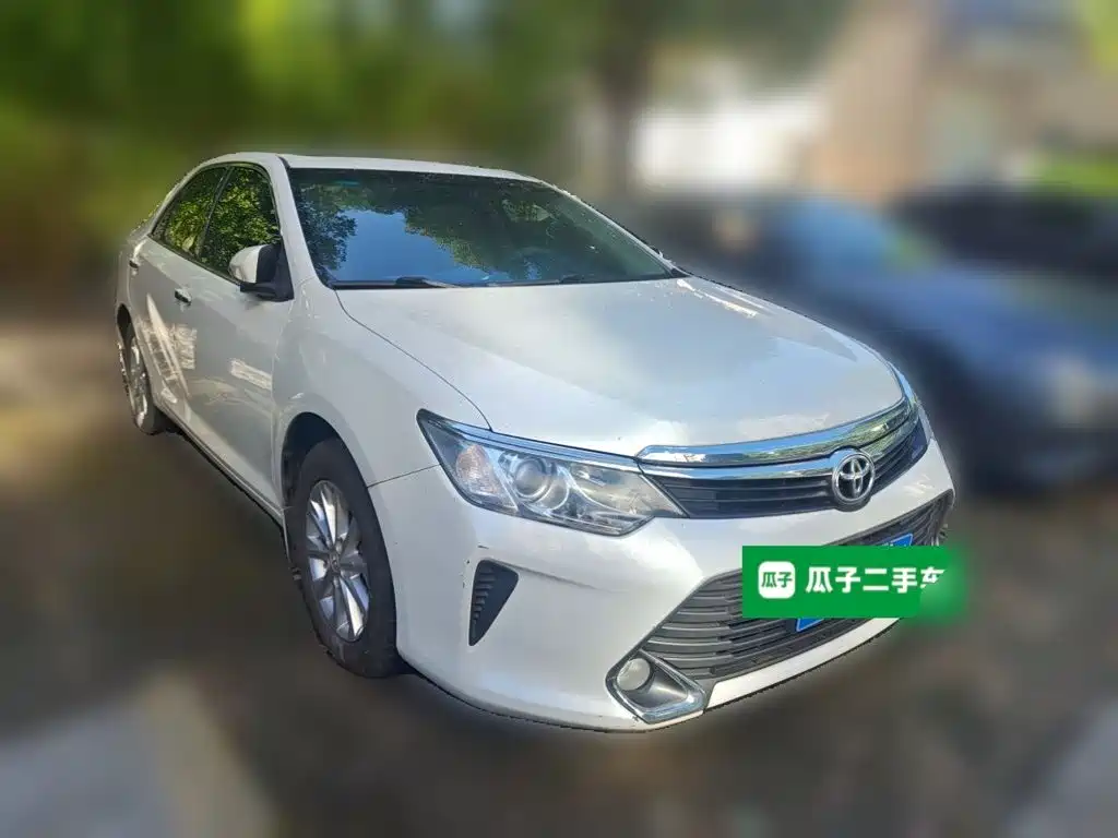 Toyota Camry — миниатюра 3