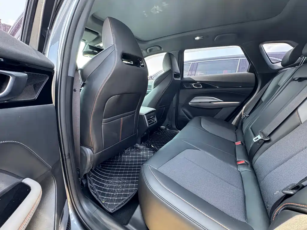 CHANGAN CHANGAN AUCHAN Z6