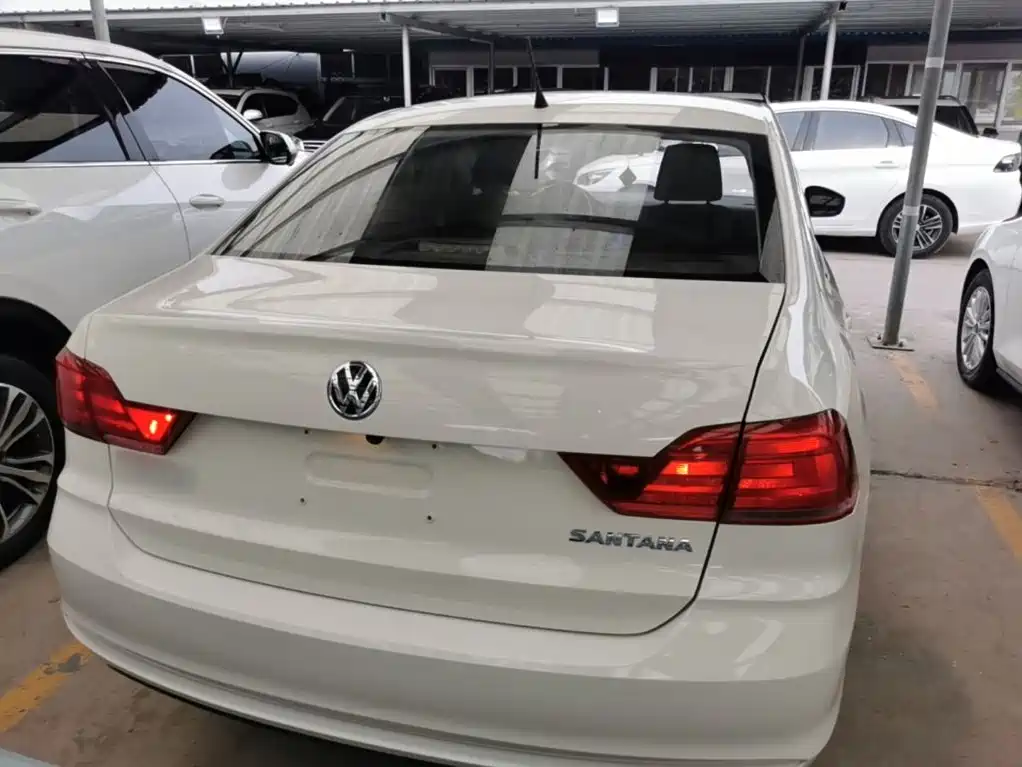 Volkswagen Santana — миниатюра 6