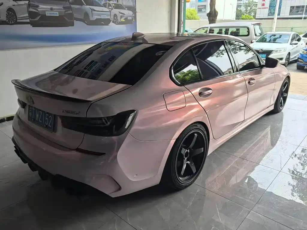 BMW 3 Series — миниатюра 3