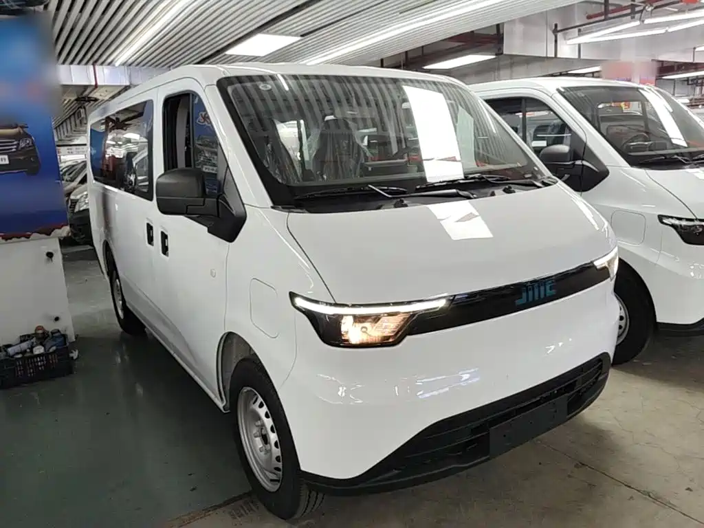 JMC E-Fushun — миниатюра 4