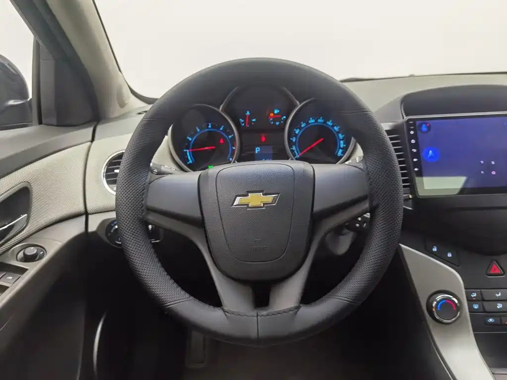 Chevrolet Cruze — миниатюра 11