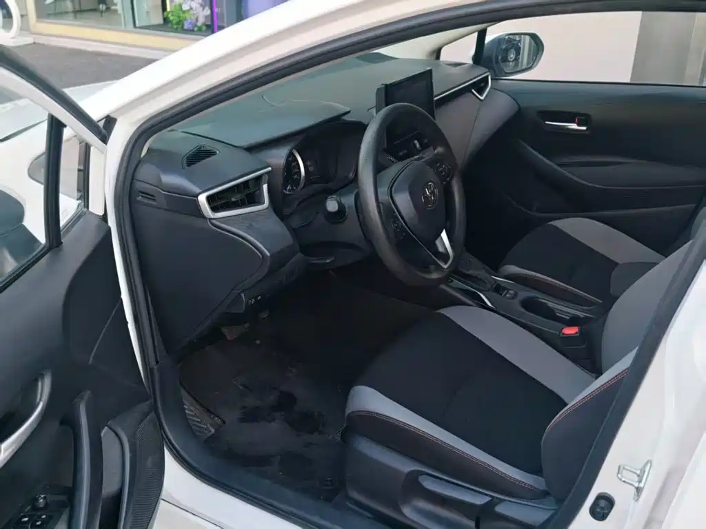 Toyota Corolla — миниатюра 7