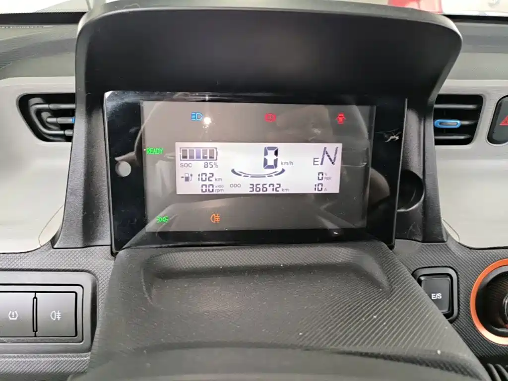 Wuling MINIEV — миниатюра 12