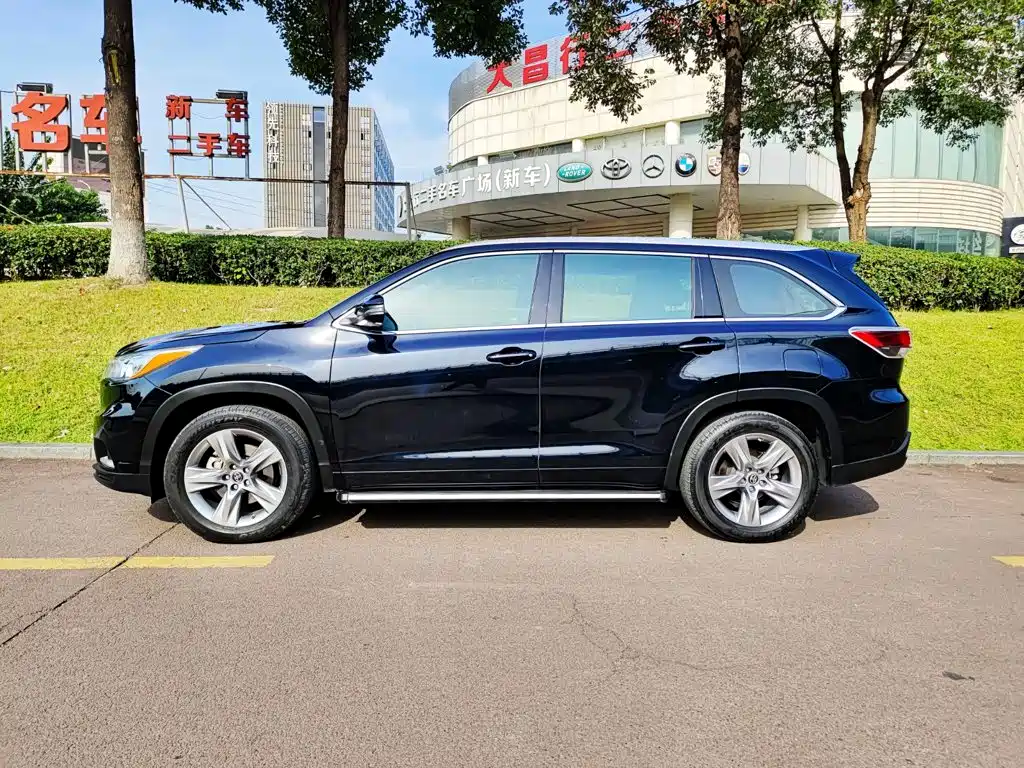 Toyota Highlander — миниатюра 3