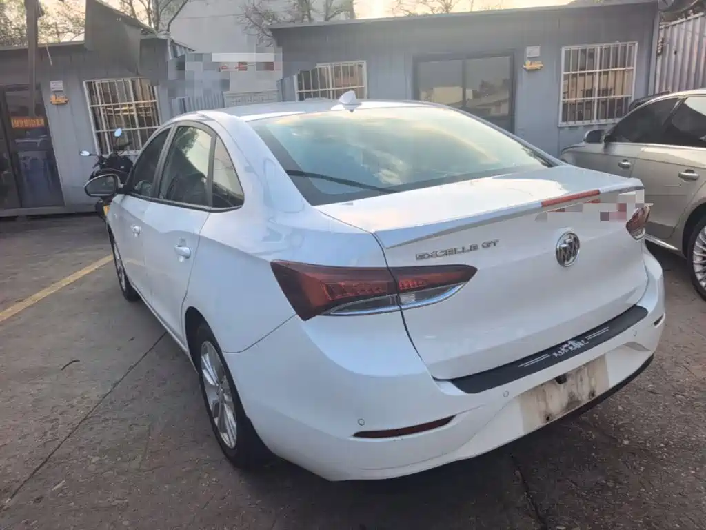 Buick Excelle — миниатюра 5