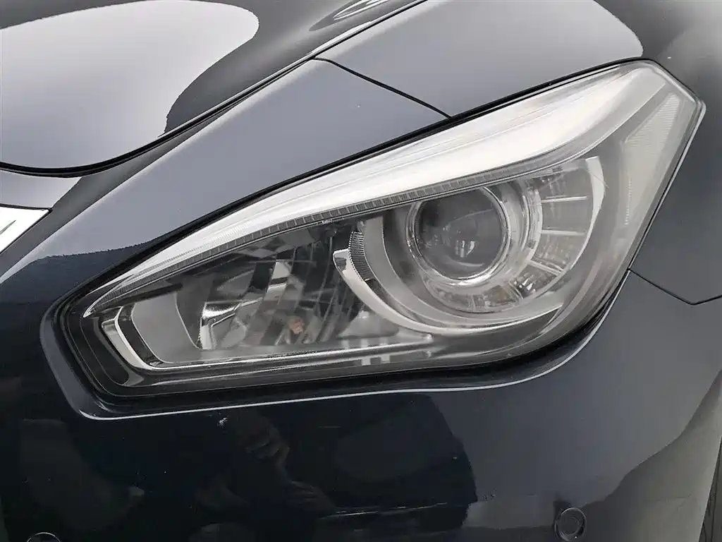 Infiniti Q70 2017 Q70L 2.5L Elite
