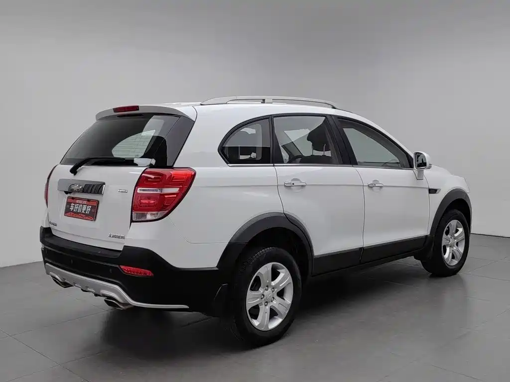 Chevrolet Captiva — миниатюра 2
