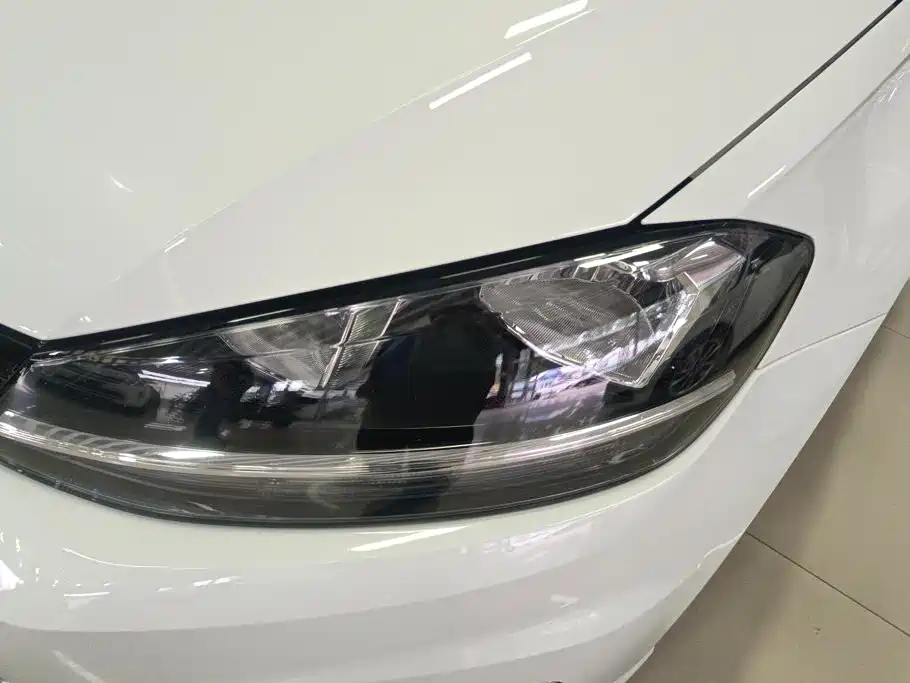 Volkswagen Golf — миниатюра 5