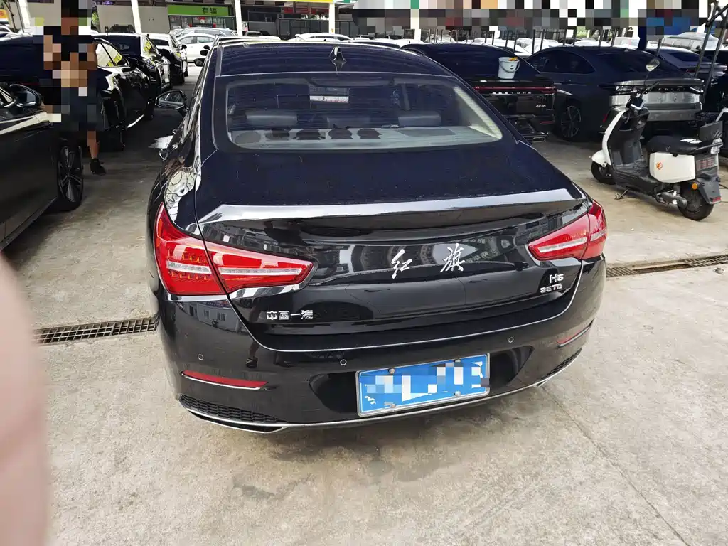 Hongqi Hongqi H5 — миниатюра 14
