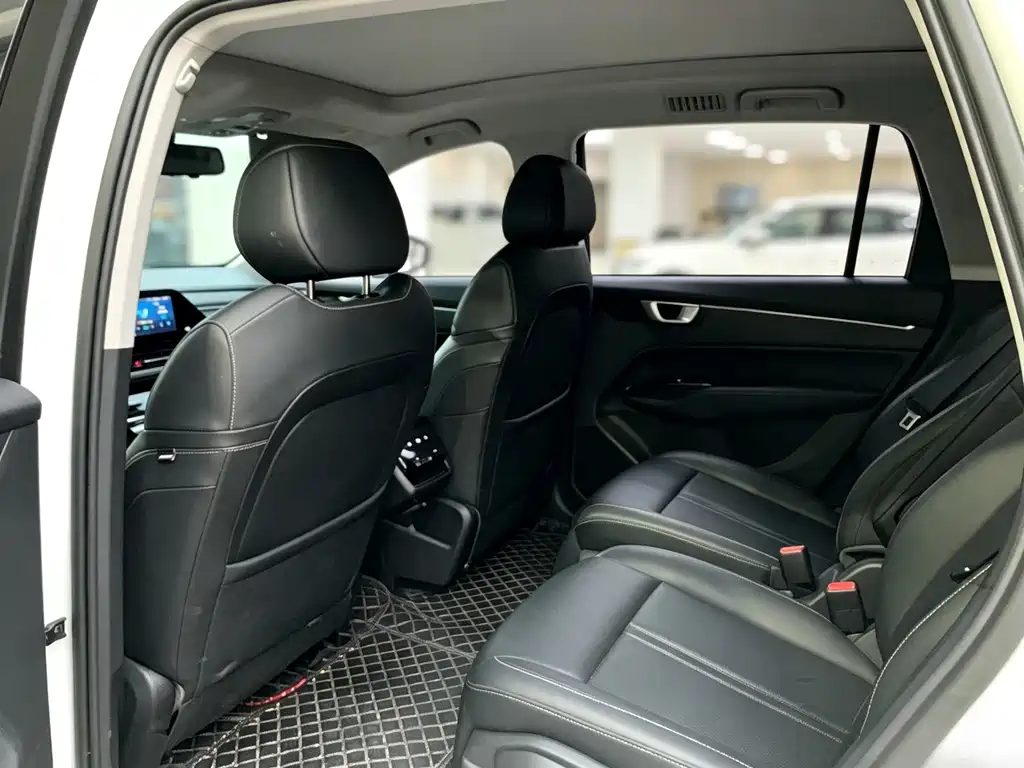 Wuling Victory — миниатюра 5