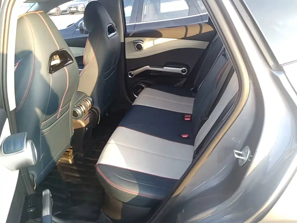 BYD Yuan Plus — миниатюра 17