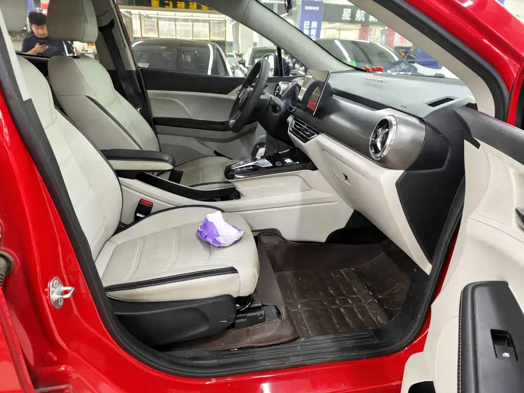 BYD Yuan Pro — миниатюра 13
