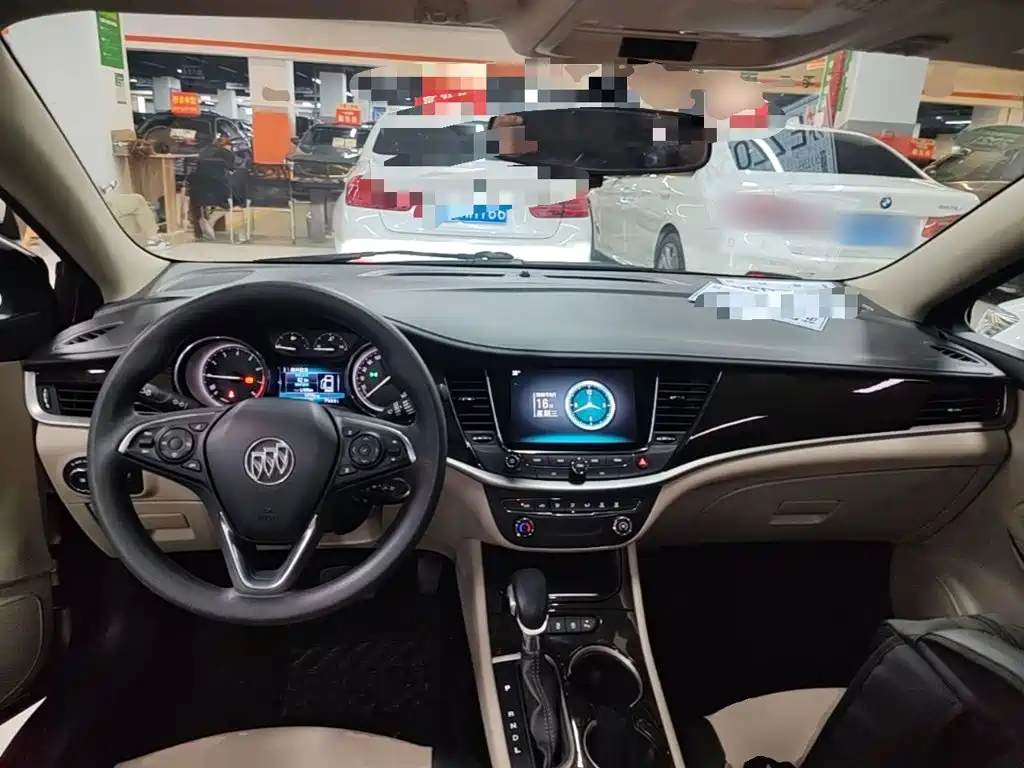 Buick Verano — миниатюра 10