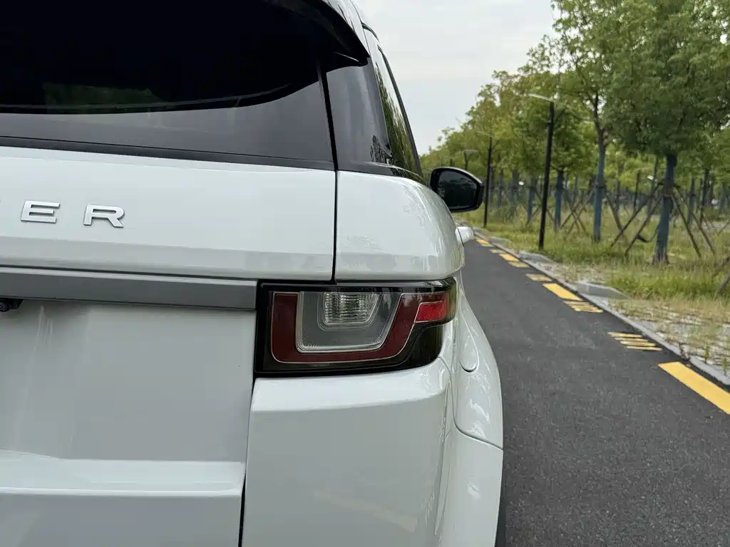 Land Rover Evoque — миниатюра 22