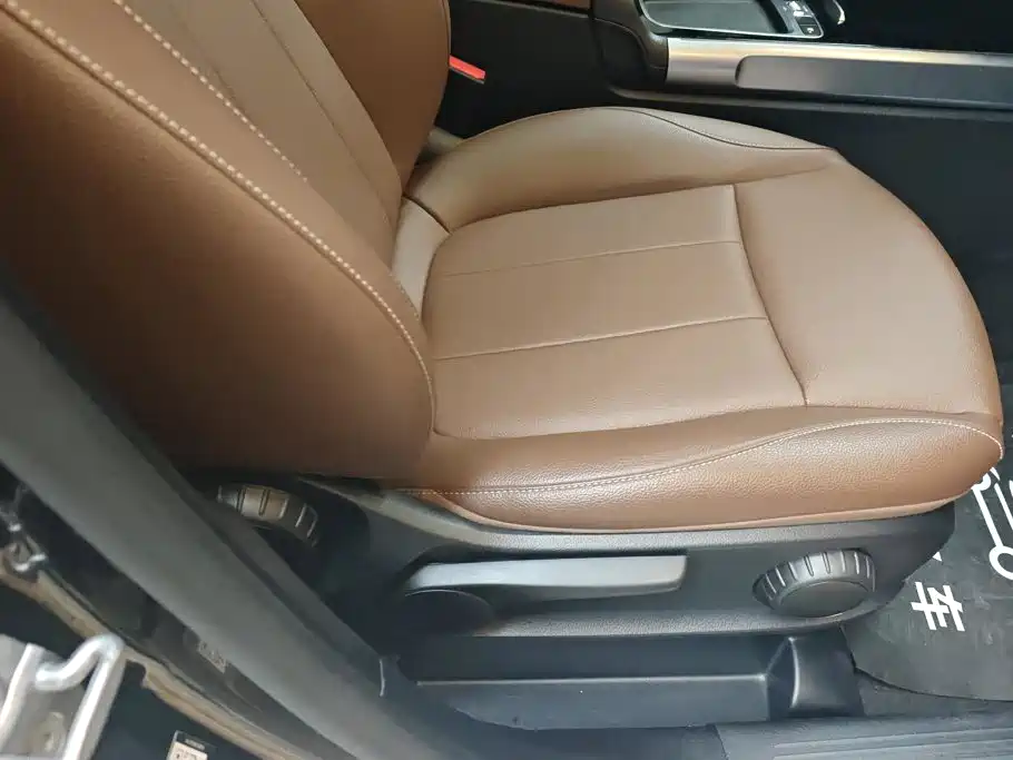 Mercedes-Benz GLB — миниатюра 8
