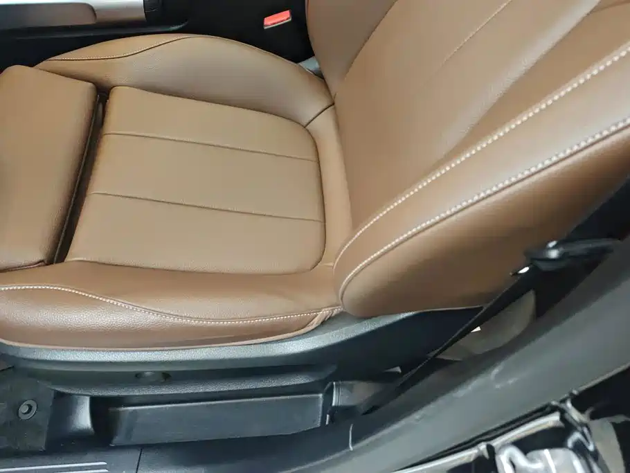 Mercedes-Benz GLB — миниатюра 9